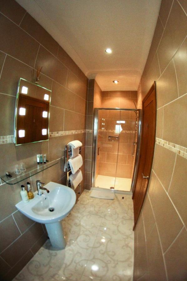 Gwynfryn Guest House Tavernspite Bagian luar foto